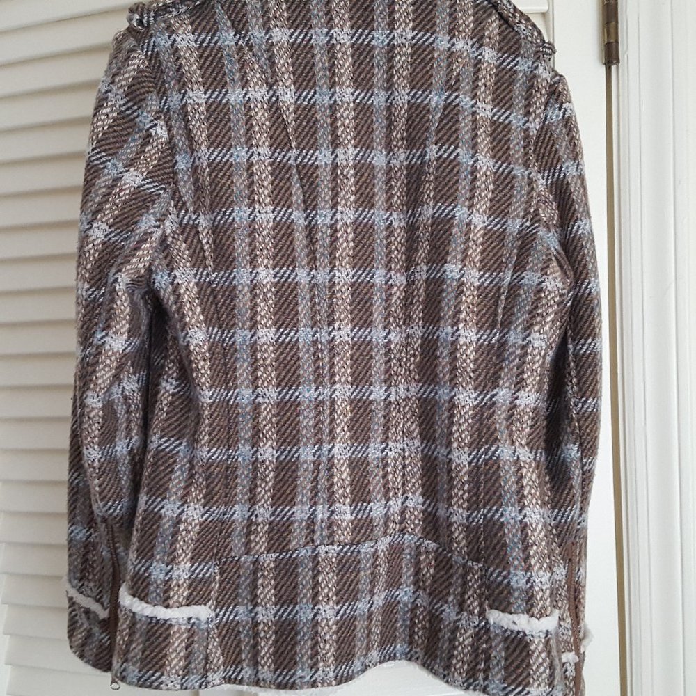 Coat Light-Weight - Picture 10 of 15